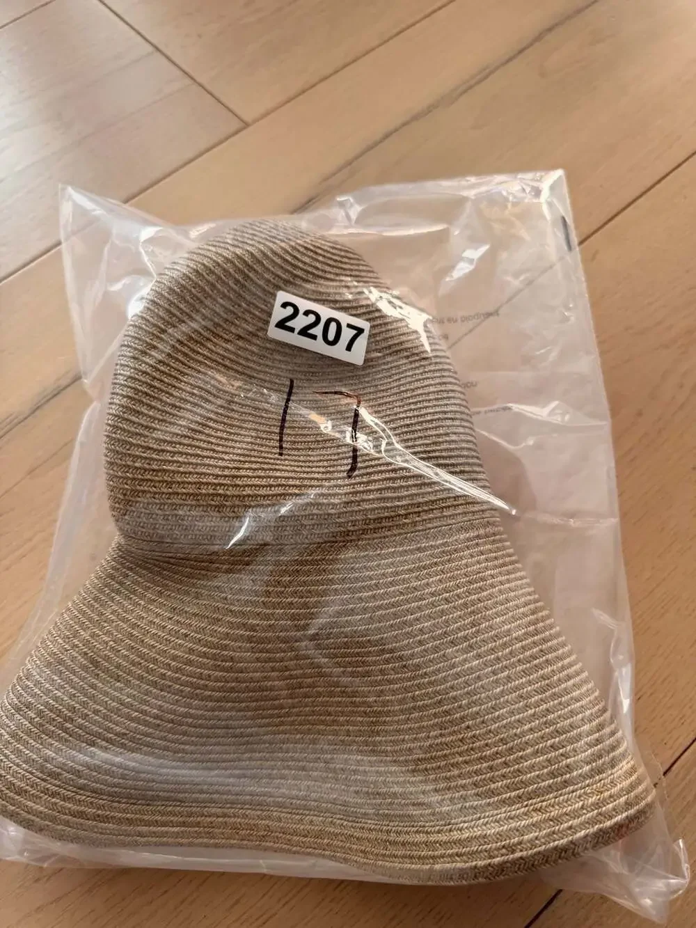 Eric Javits Squishee Packable Wide Brim Sun Hat - Picture 7 of 7